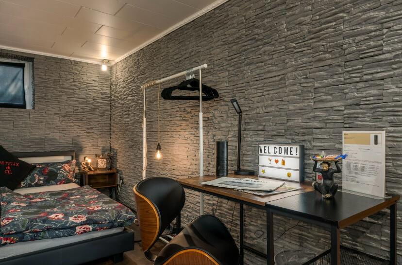 Am Donarbrunnen 31a, 34134 Kassel (UG)