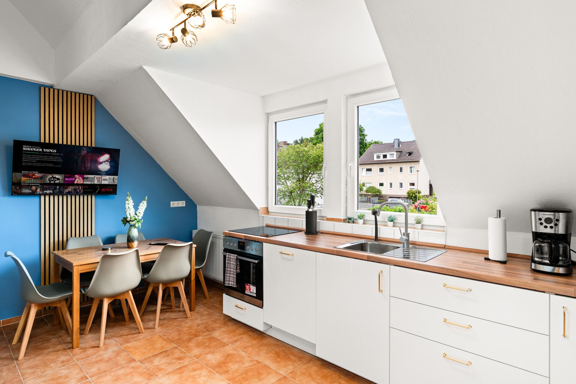 Am Donarbrunnen 31a, 34134 Kassel (OG rechts)